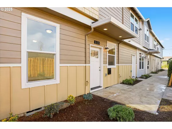 Gladstone, OR 97027,115 E Jersey ST