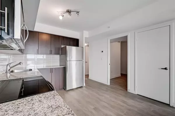 Toronto W02, ON M6H 0C2,1420 Dupont ST #607