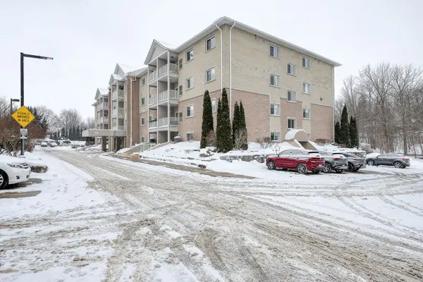 46 Canterbury ST #201, Ingersoll, ON N5C 1C4