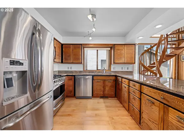 765 5TH AVE #5, Hammond, OR 97121