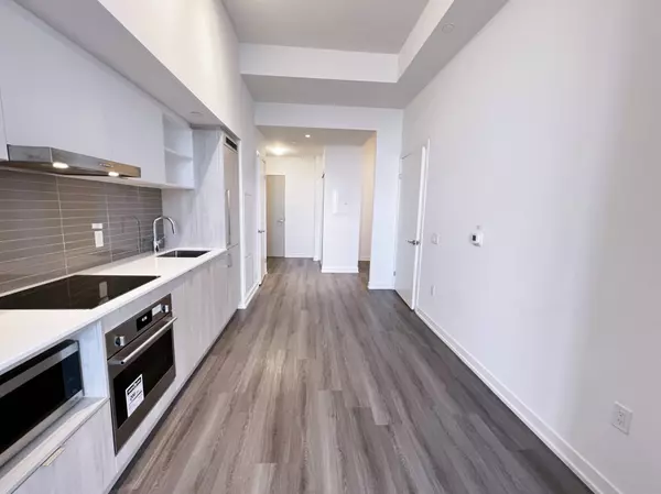 Toronto, ON M5E 0E4,138 Downes ST #4802