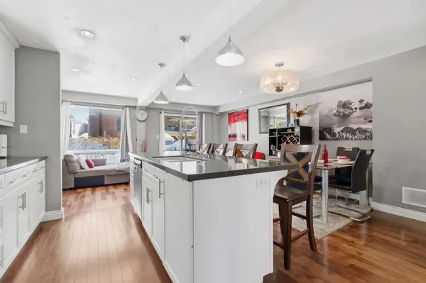 2225 Wildwood CRES N, Pickering, ON L1X 2R6