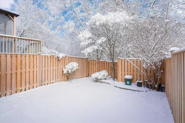 Barrie, ON L4M 2H1,237 Steel ST #8