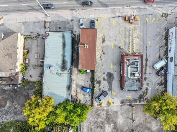 723 Lakeshore RD E, Mississauga, ON L5G 1J7