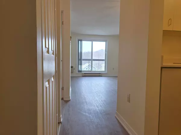 Brockton, ON N0G 2V0,5 Valleyside DR #305