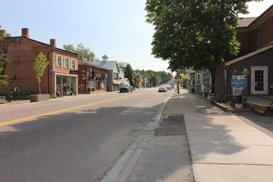 9 Queen ST #D, Innisfil, ON L0L 1L0