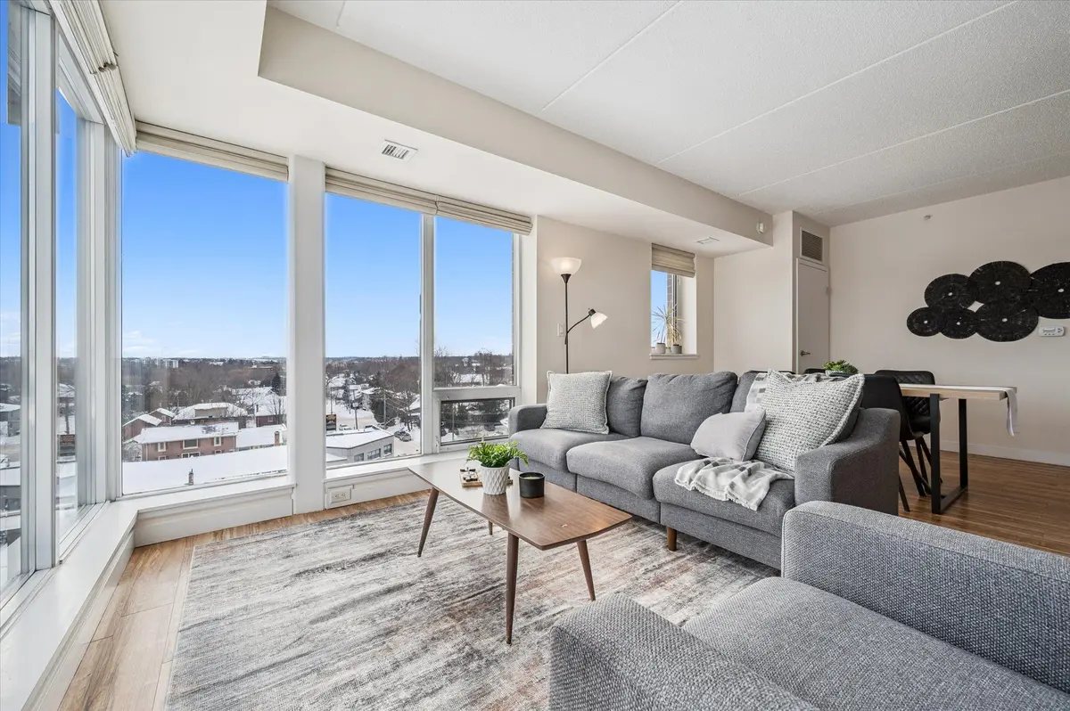 Guelph, ON N1H 4G8,5 Gordon ST #605