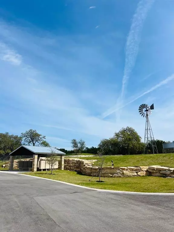 Johnson City, TX 78636,413 E E Flying Owl Drive