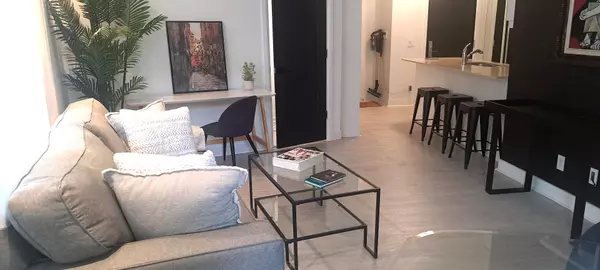 Toronto C08, ON M5E 1A1,1 Scott ST #507