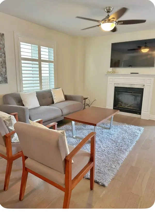 7 Broome AVE #Main, Clarington, ON L1E 0B1