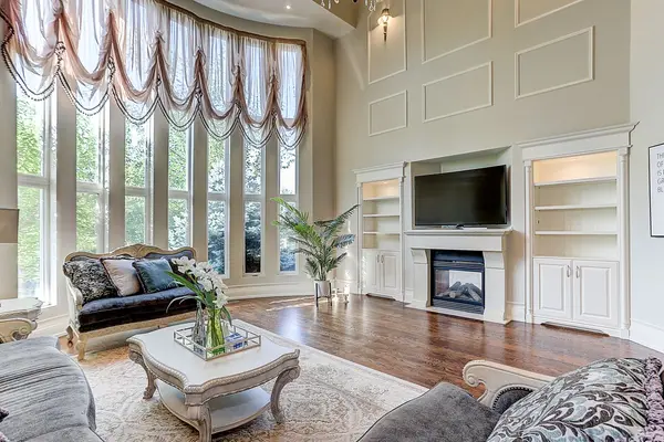 33 Winterport CT, Richmond Hill, ON L4C 9V6