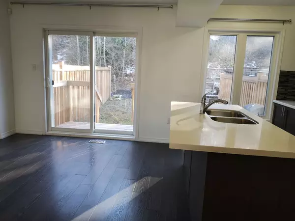 Barrie, ON L4N 3J1,95 Frank's WAY