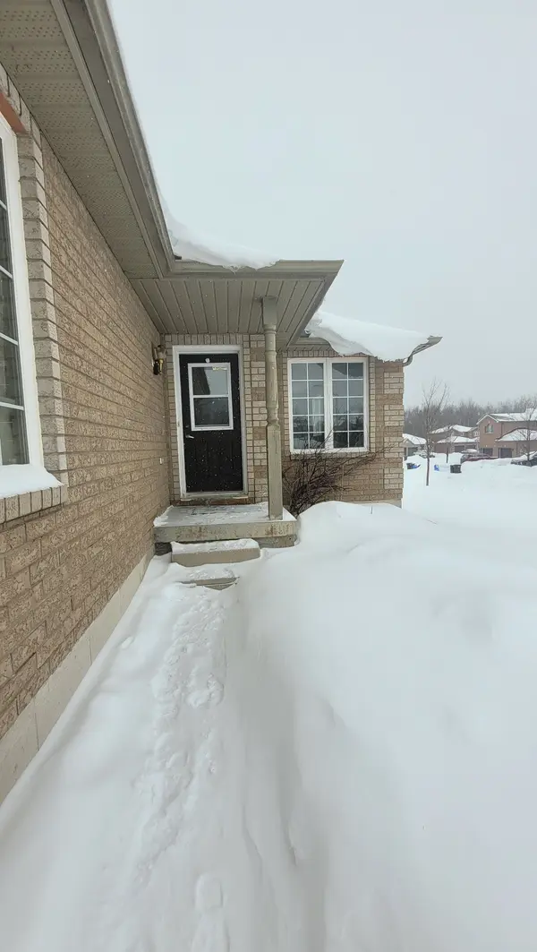 Barrie, ON L4N 5Y4,82 Shalom WAY