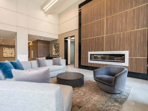 4085 Parkside Village DR #1803, Mississauga, ON L5B 0K9