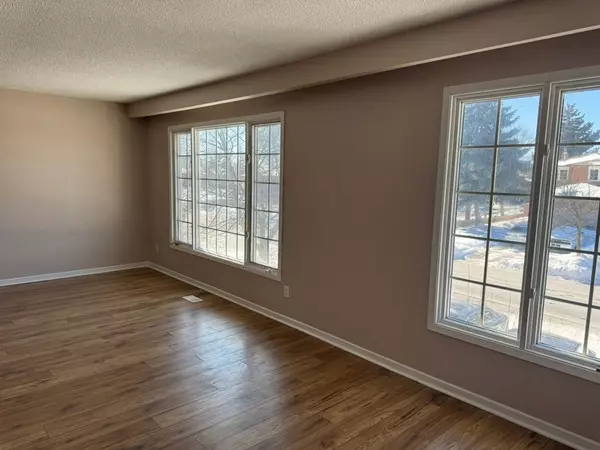 Brampton, ON L6Y 2G3,183 Harold ST #2nd Level