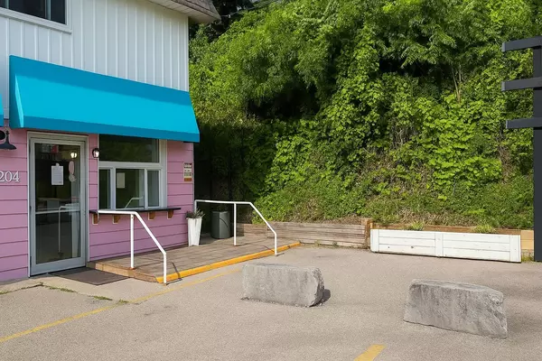 Central Elgin, ON N5L 1C5,204 Carlow RD