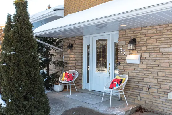 Brantford, ON N3R 6L5,35 Shalfleet BLVD