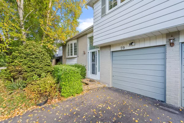 Erin, ON N0B 1T0,29 Tomwell CRES E