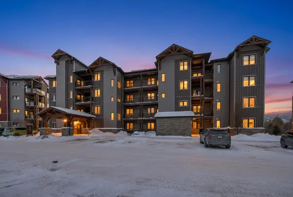 Blue Mountains, ON L9Y 3B6,18 Beckwith LN #305