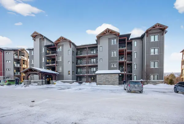 Blue Mountains, ON L9Y 3B6,18 Beckwith LN #305