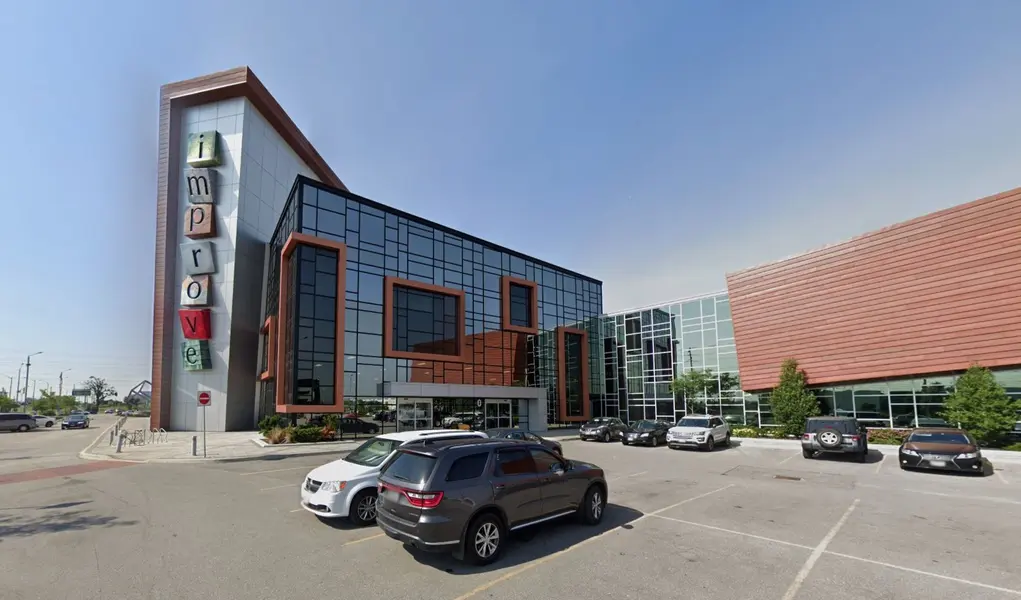 7250 Keele ST #97 & 108, Vaughan, ON L4K 1Z8