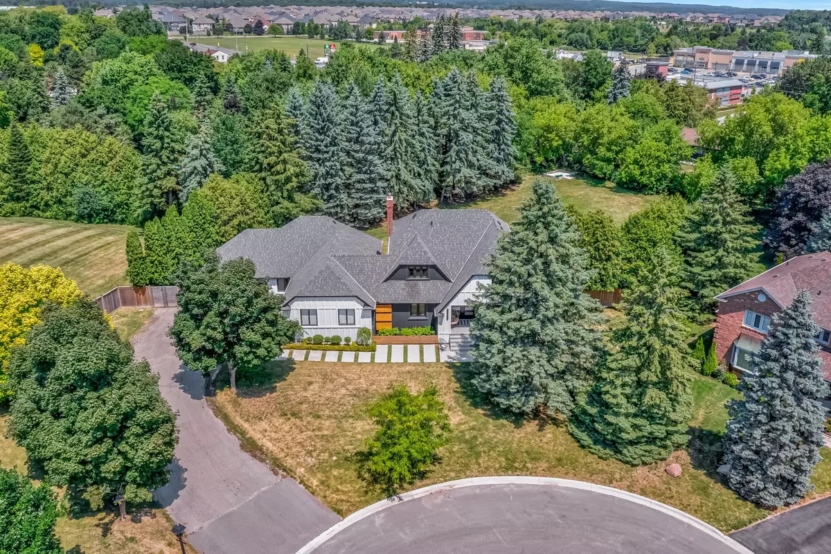 King, ON L0G 1N0,17 Chamberlain CT