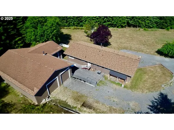 16696 SUNSHINE LN, Brookings, OR 97415