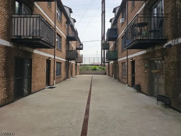 63-69 Rome St #1J, Newark City, NJ 07105