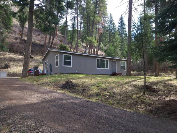 59931 RIVER CANYON RD, Imnaha, OR 97842