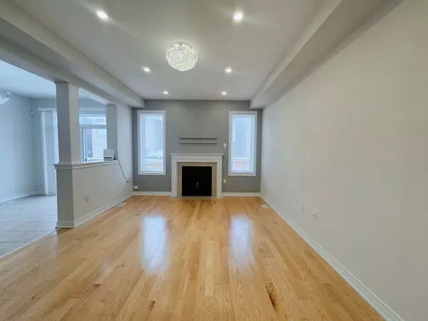 East Gwillimbury, ON L9N 0R2,36 Applegate DR