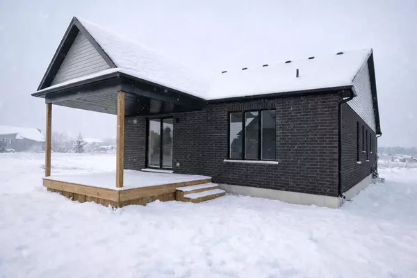 Minto, ON N0G 1Z0,113 Thackeray WAY