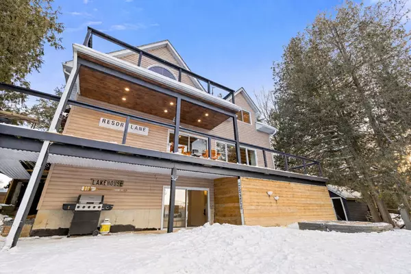 Kawartha Lakes, ON K0L 2W0,7 Resort LN