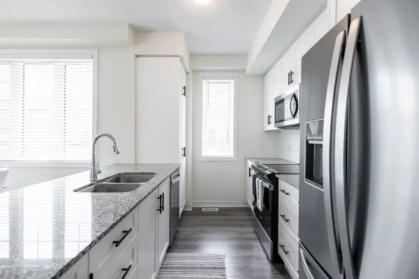 100 Hollywood CT #17, Cambridge, ON N1R 8J8