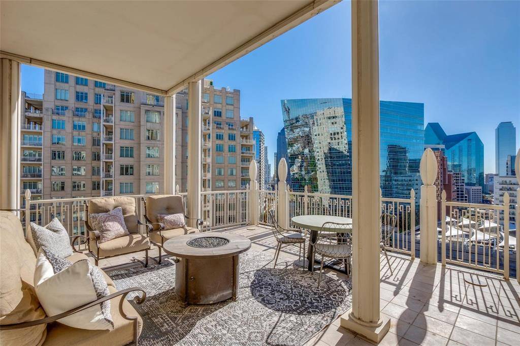 2555 N Pearl Street #1402, Dallas, TX 75201