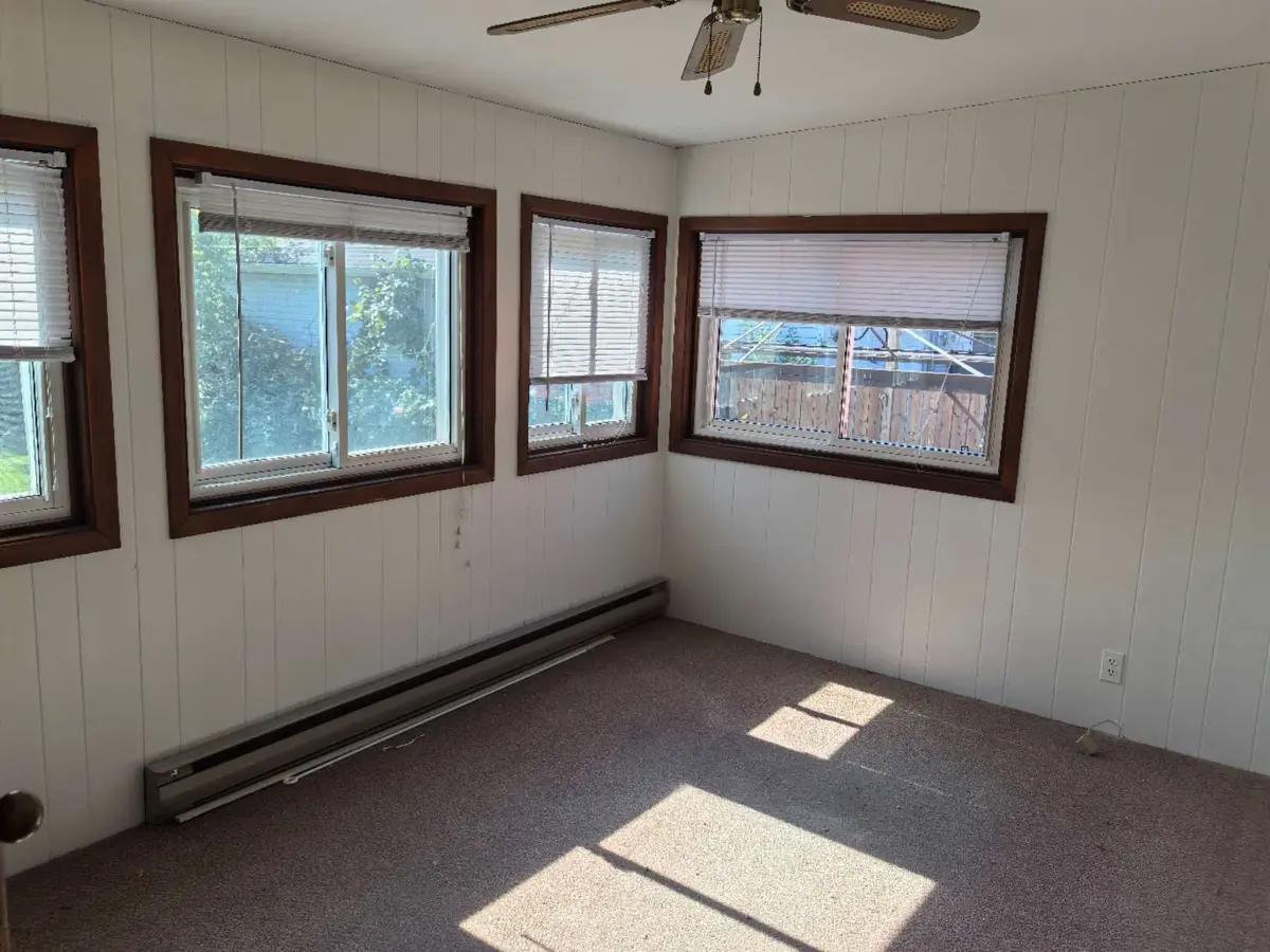 21 Norcross RD, Toronto C06, ON M3H 2R3