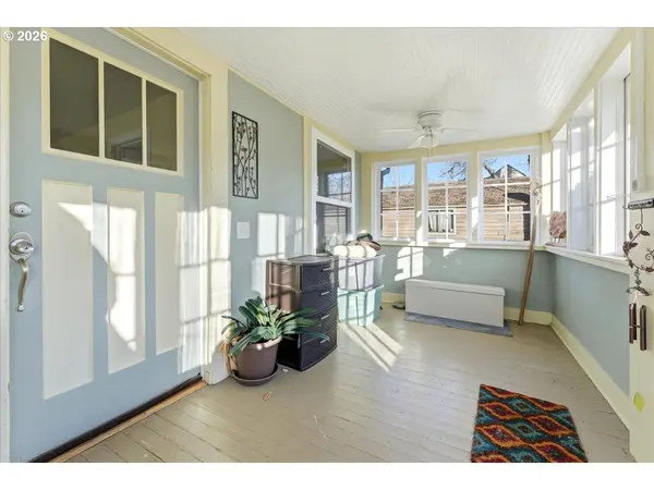 2725 SE 87TH AVE, Portland, OR 97266