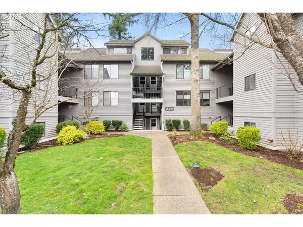 4000 CARMAN DR #A17, Lake Oswego, OR 97035