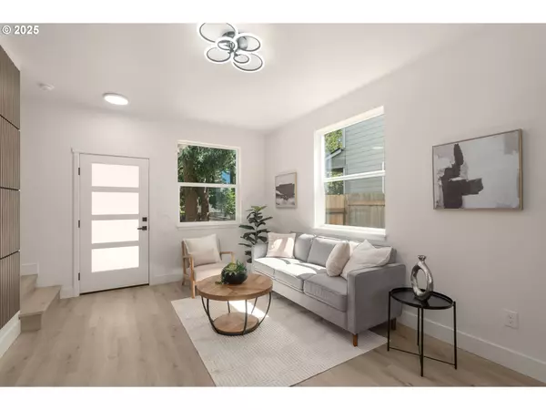 Portland, OR 97206,3106 SE 79th #C