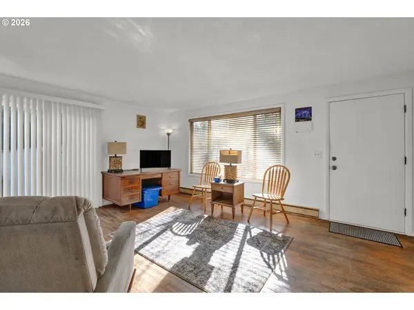 3307 ARROWHEAD ST, Eugene, OR 97404