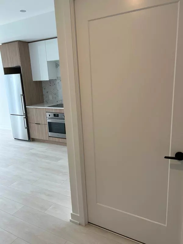 Toronto C08, ON M5A 0W7,5 Defries ST #3506