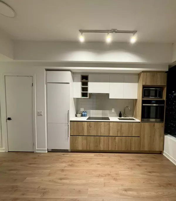 Toronto, ON M5B 0C8,319 Jarvis ST #LPH05