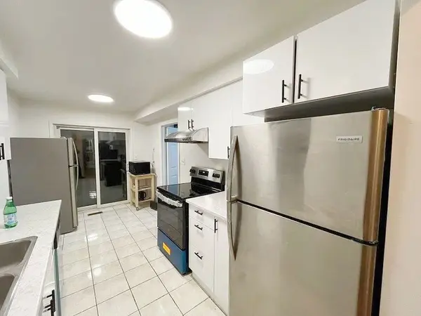 Brampton, ON L6Y 5B4,35 Malta AVE #20