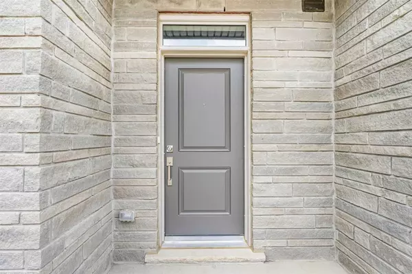 Hamilton, ON L0R 1W0,10 Bayberry LN