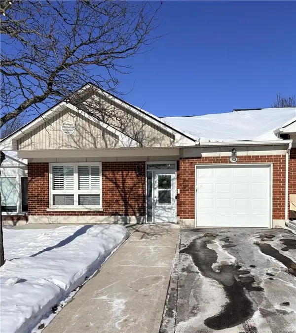 36 Bishop Sherlock LN, Hamilton, ON L9B 2S5