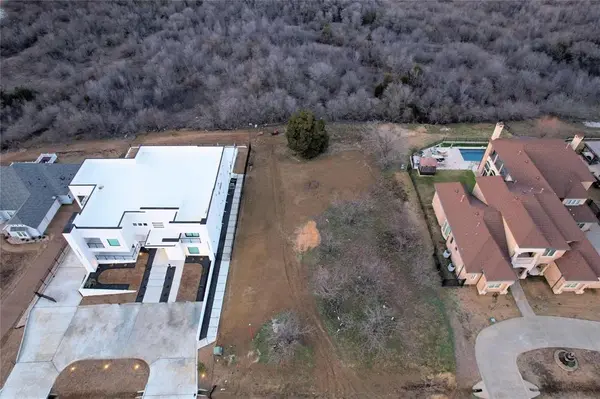 3168 Sanctuary Drive, Grand Prairie, TX 75104