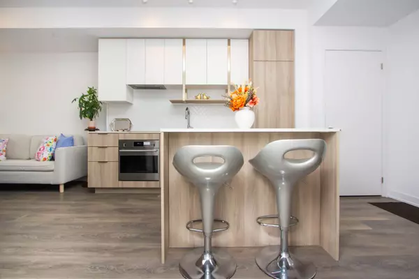 Toronto C14, ON M2N 0L4,15 Holmes AVE #2810