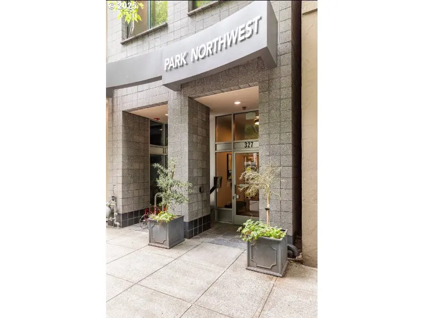 327 NW PARK AVE ##3A, Portland, OR 97209