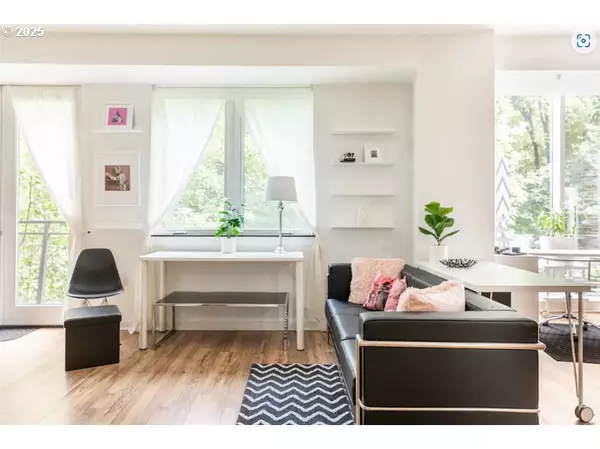 Portland, OR 97209,327 NW PARK AVE ##3A