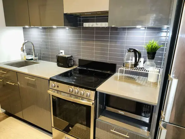 Toronto, ON M5B 0C3,251 Jarvis ST #3010