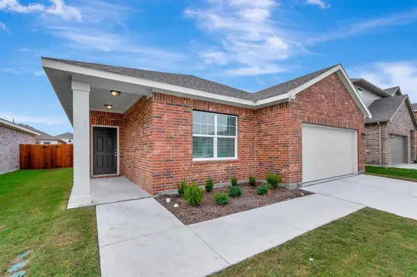 1617 Escondido Drive, Fort Worth, TX 76052